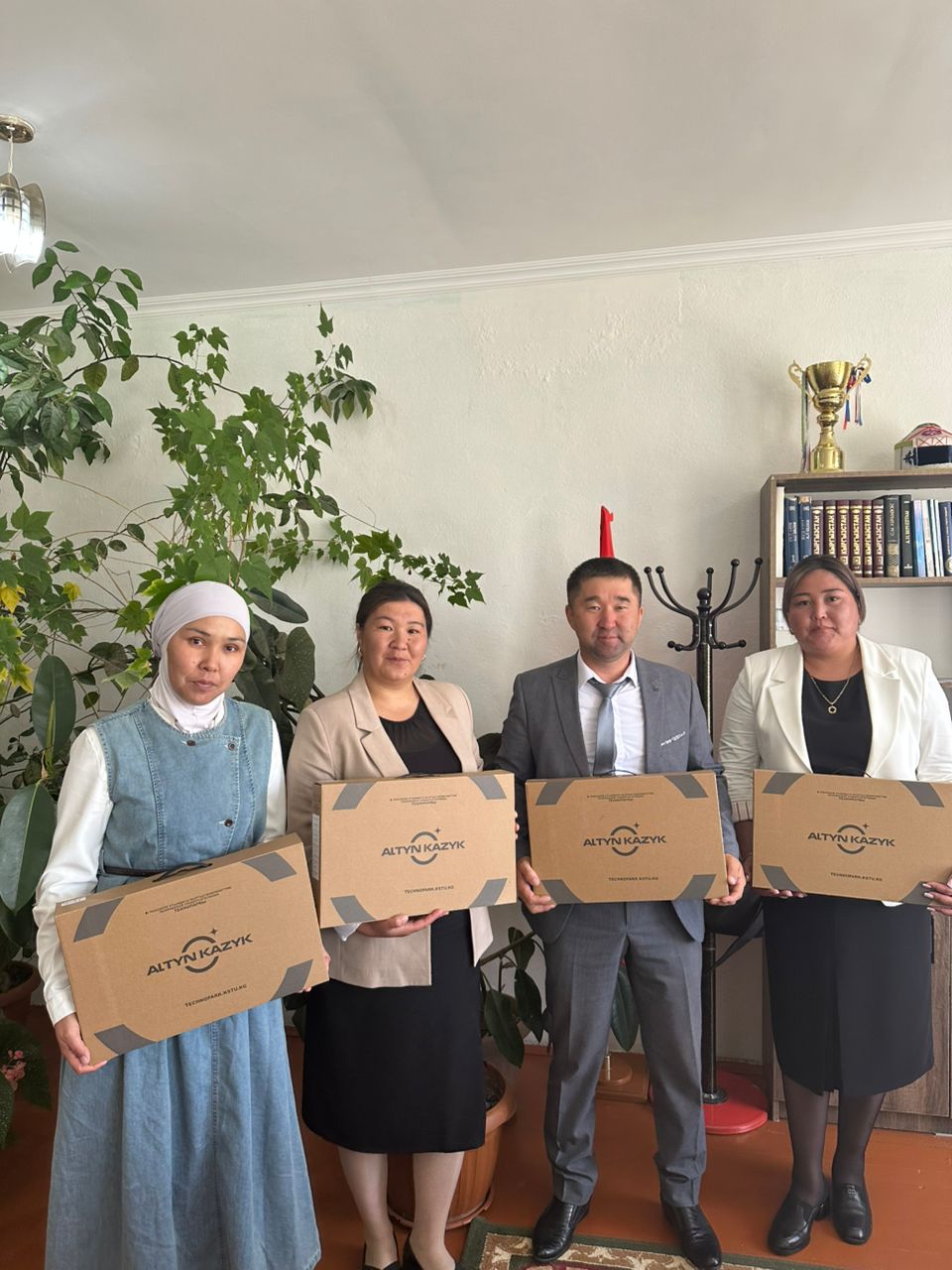 «Алтын казык» билим берүү программасы