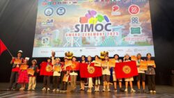 «Билимдүүгө дүйнө жарык»