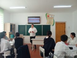 Шаршенбек кызы Жылдыз-физика мугалими